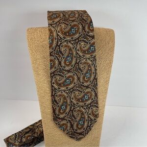Rivets of Boston Tie Paisley silk classic